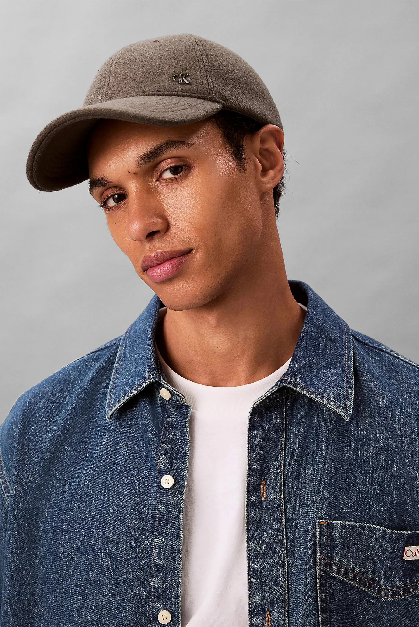 Kepka/FELT w METAL PLAQUE CAP 2