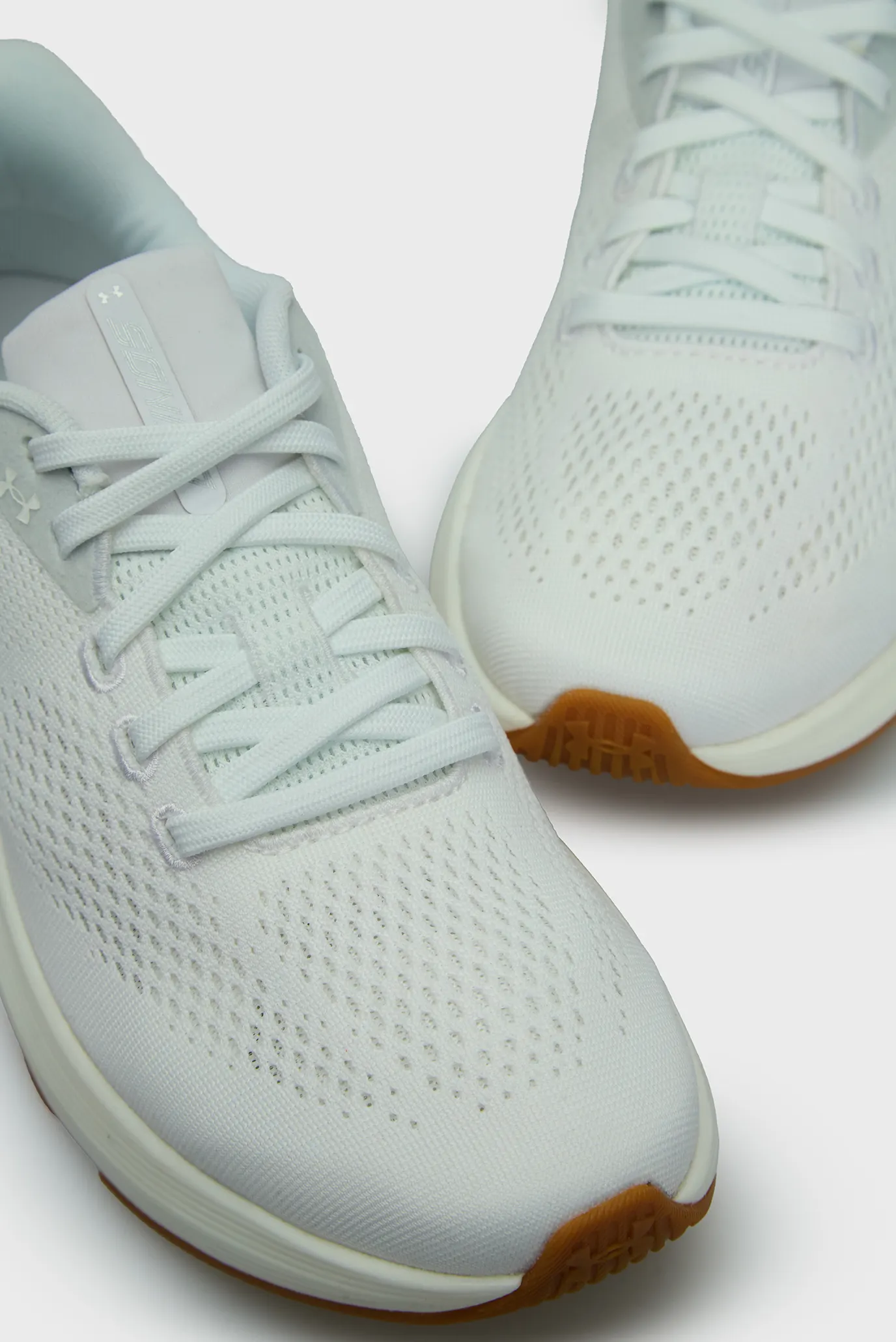 Krossovka UA W Sonic 7 2