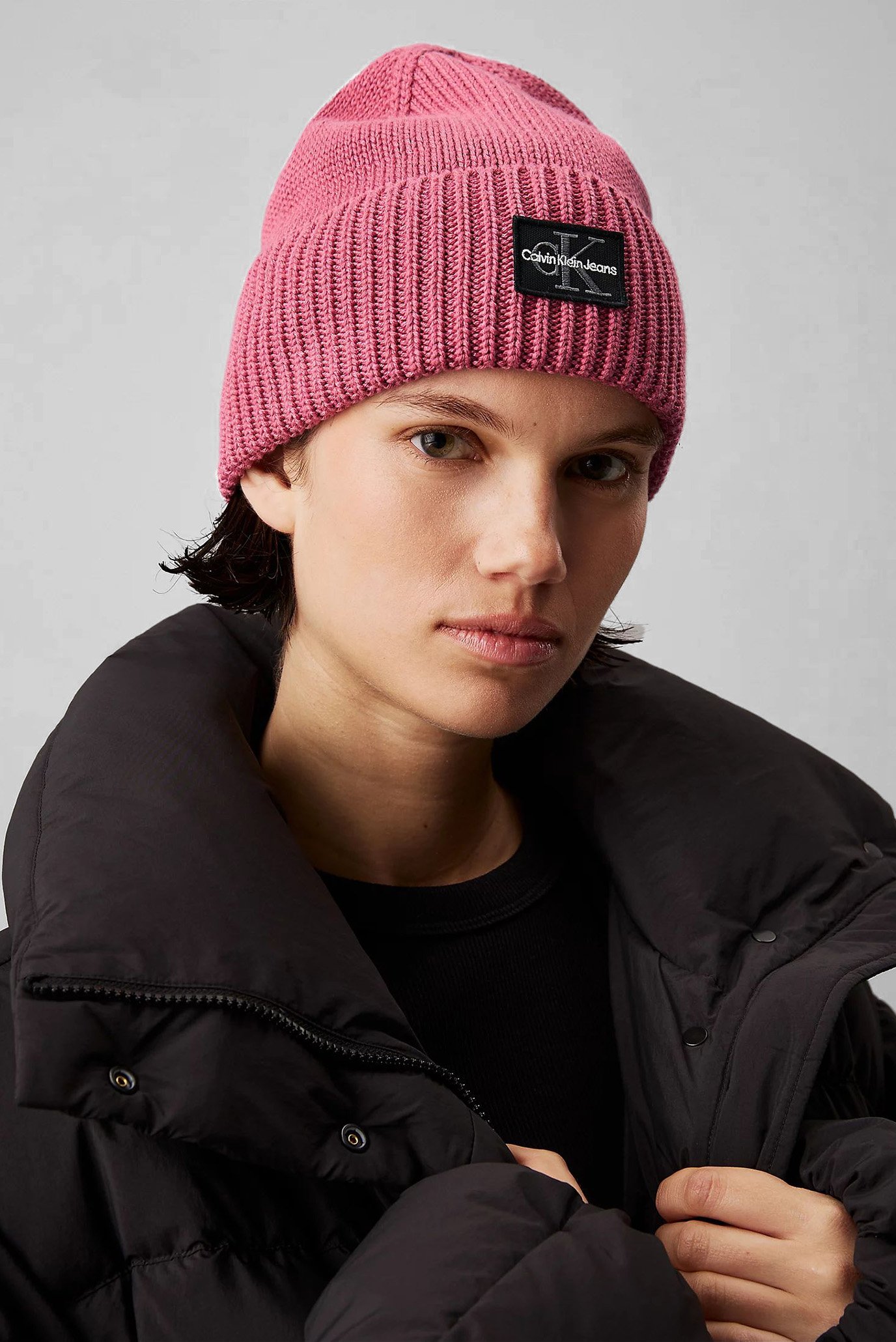Shapka MONO LOGO PATCH BEANIECalvin Klein Jeans Shapka MONO LOGO PATCH BEANIE 3