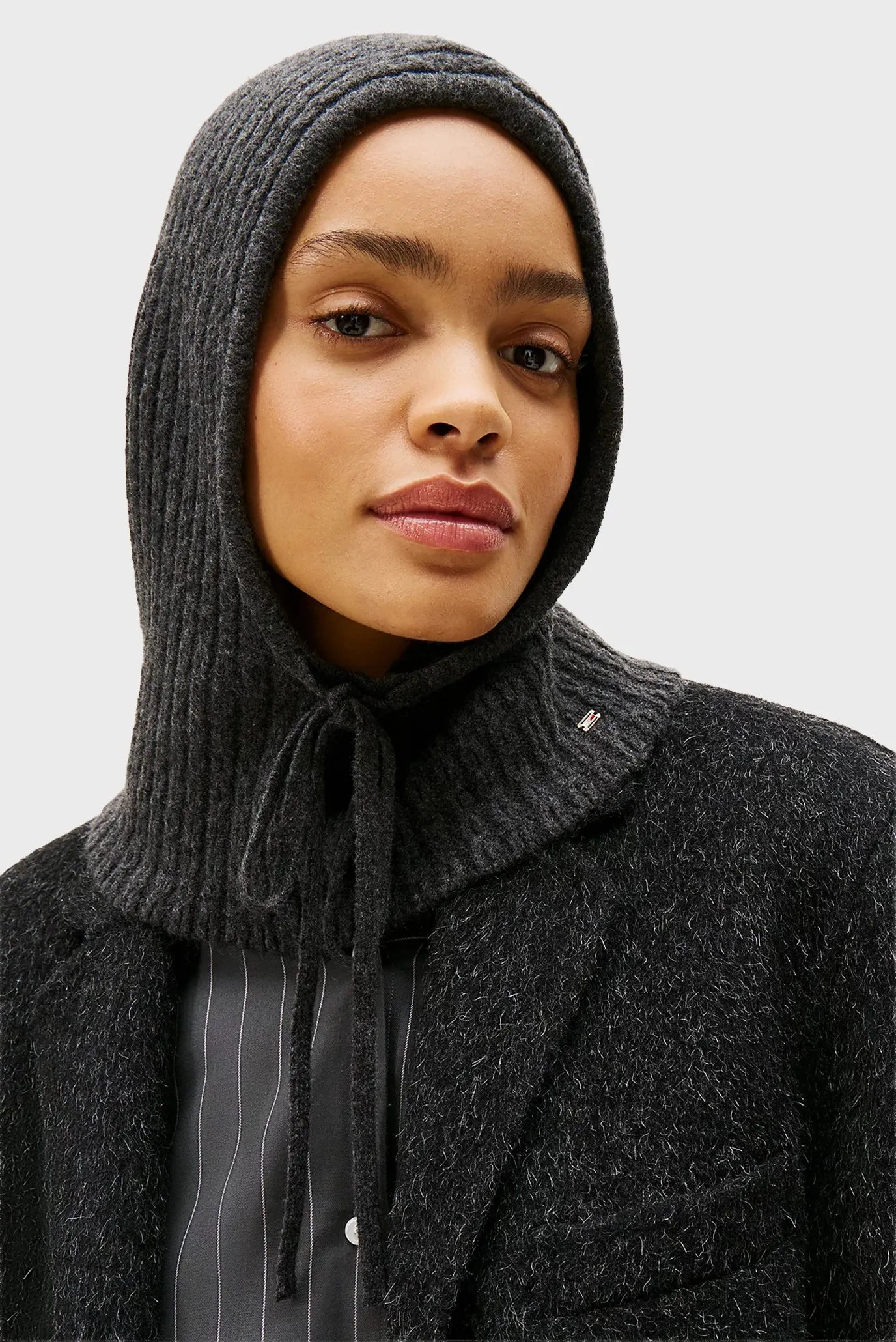 Shapka TH CABLE ENAMEL FLAG BALACLAVA 2