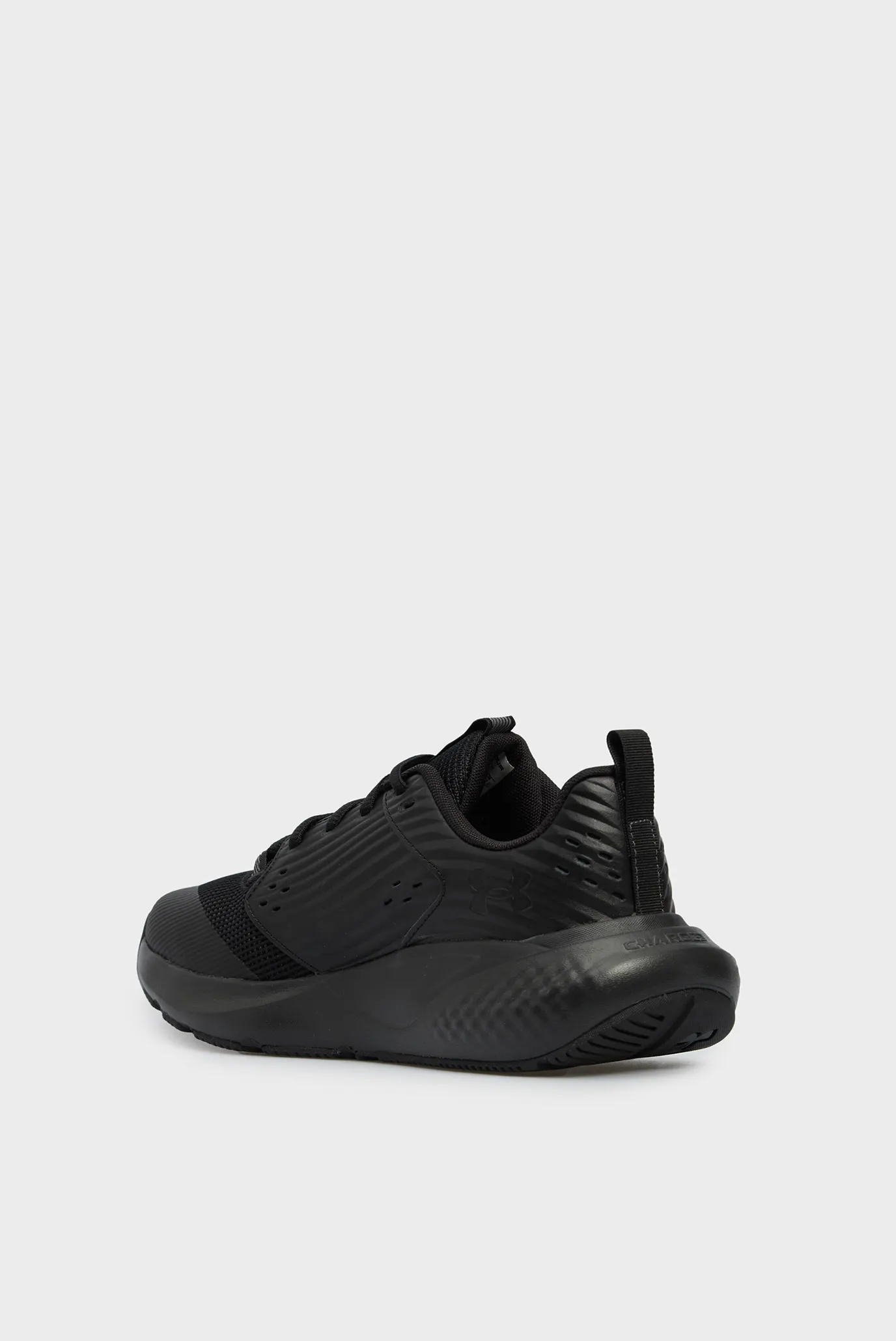 Krossovka UA Charged Commit TR 4 5