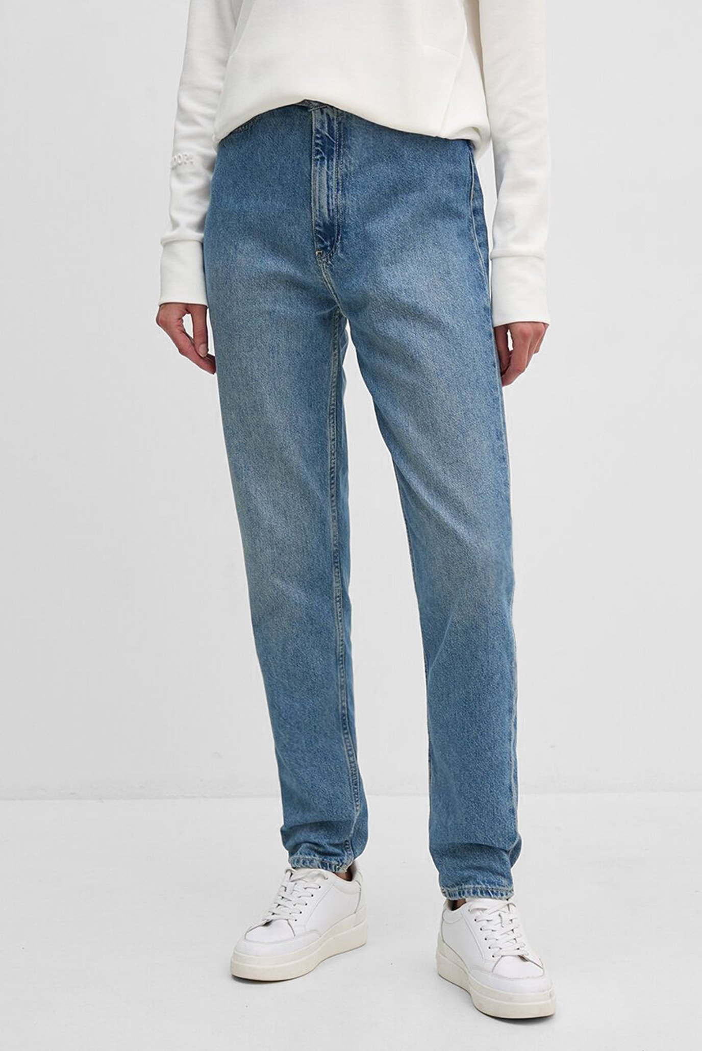 Джинсы MOM JEAN BOUND WAISTBAND 1