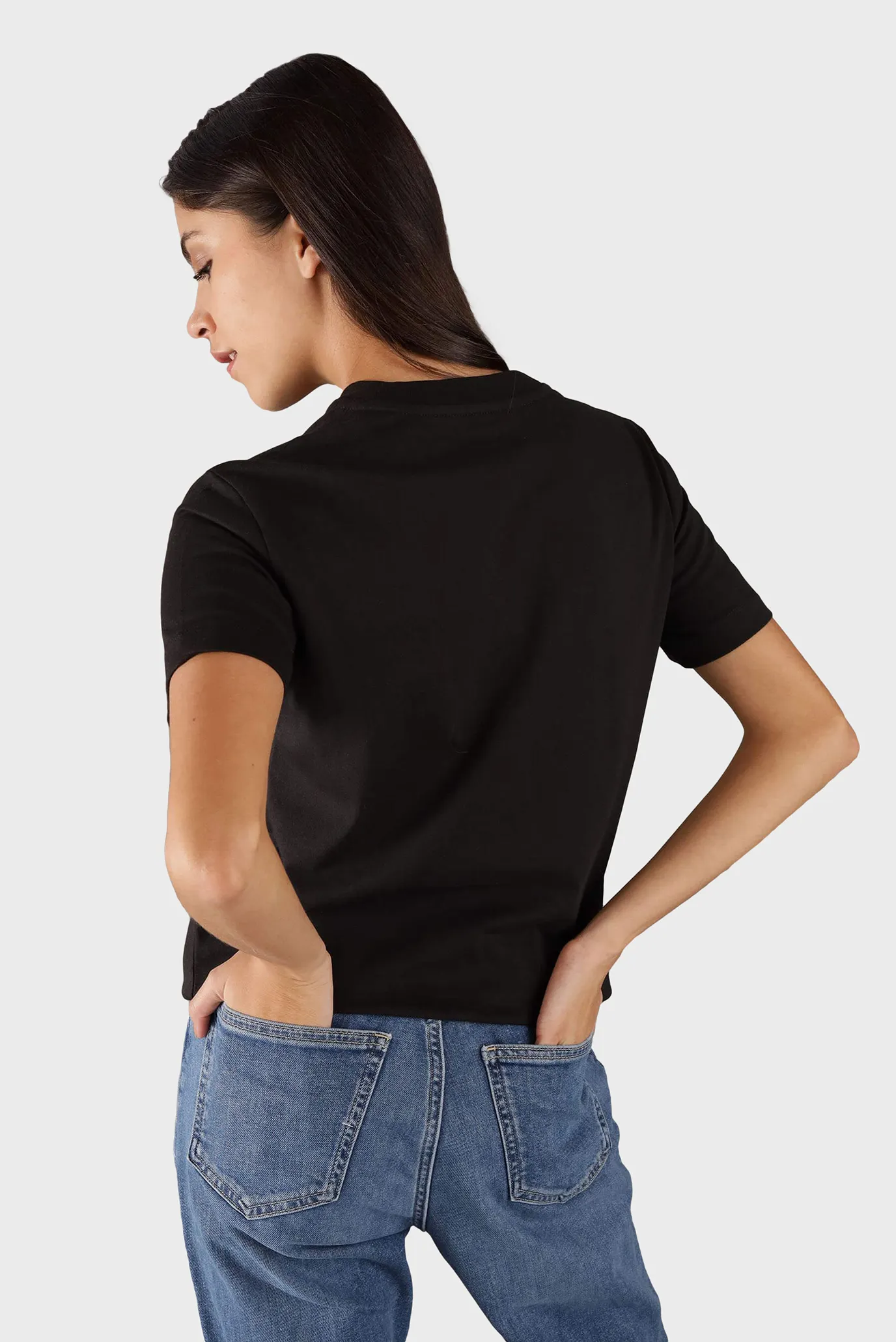 Футболка EMBROIDERED BOX REGULAR TEE 3