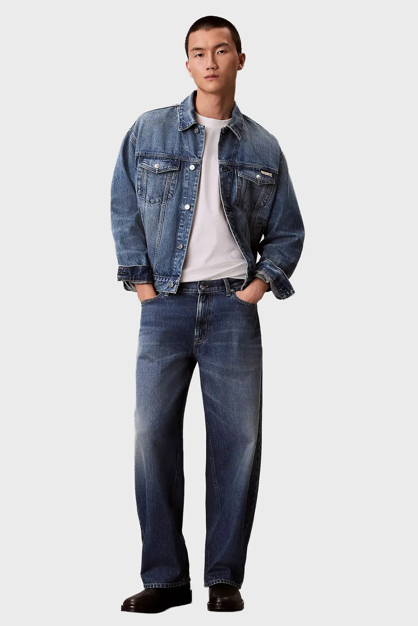 Jins shim/BARREL LUCKY STAR JEAN 1