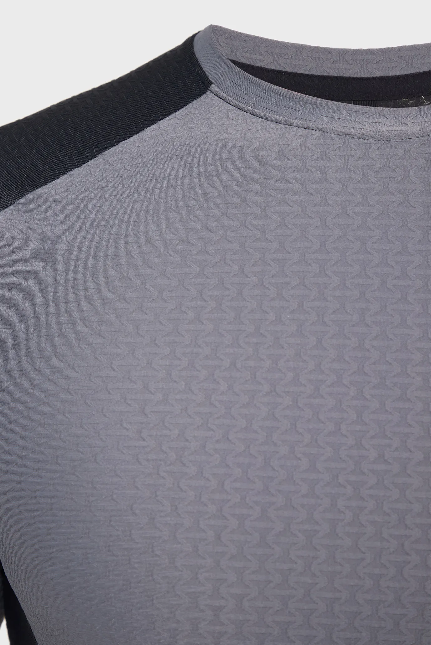 Uzun yengli futbolka UA Halo Bonded Auxetic SS 3