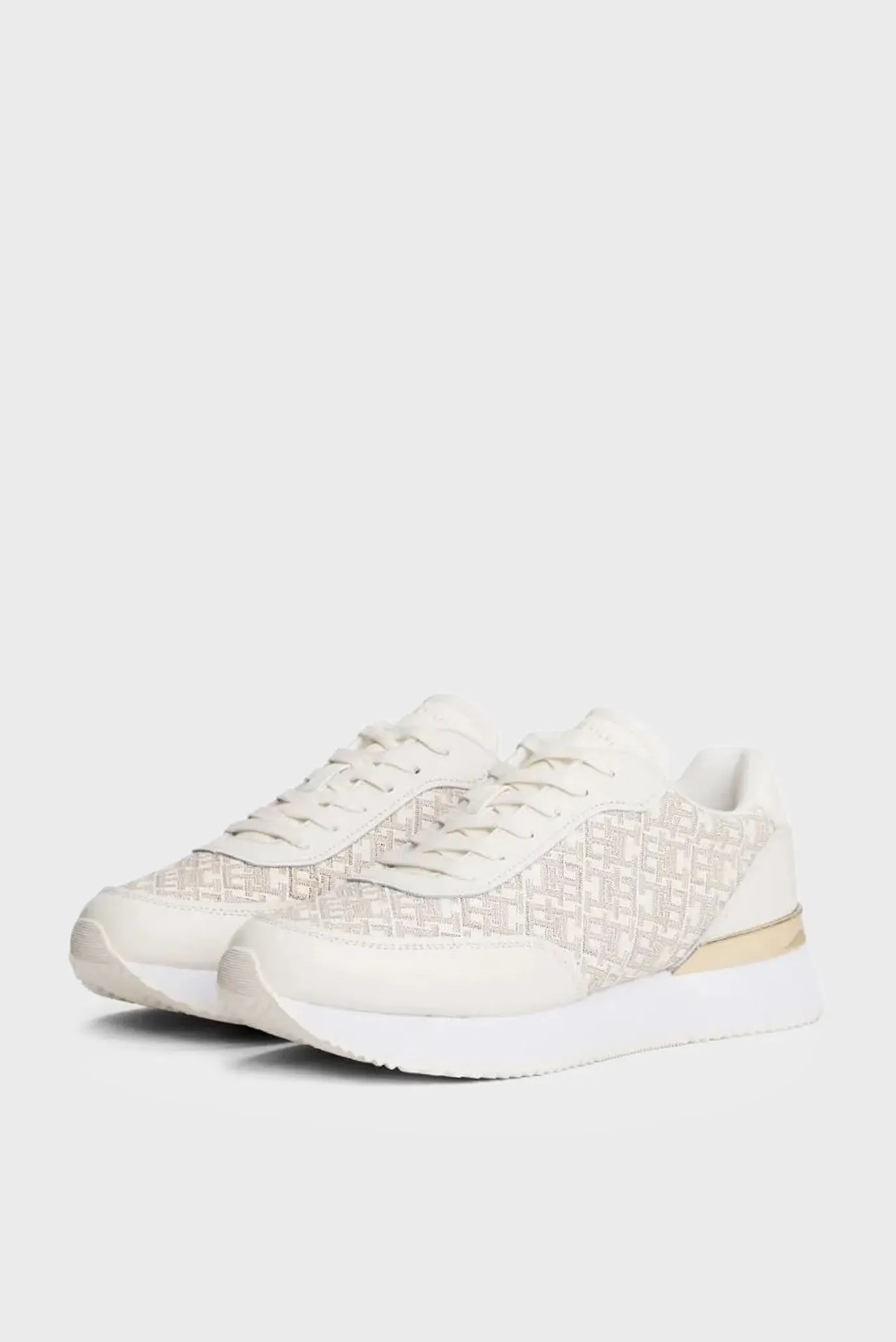 Krossovka CHIC MONOGRAM RUNNER 3