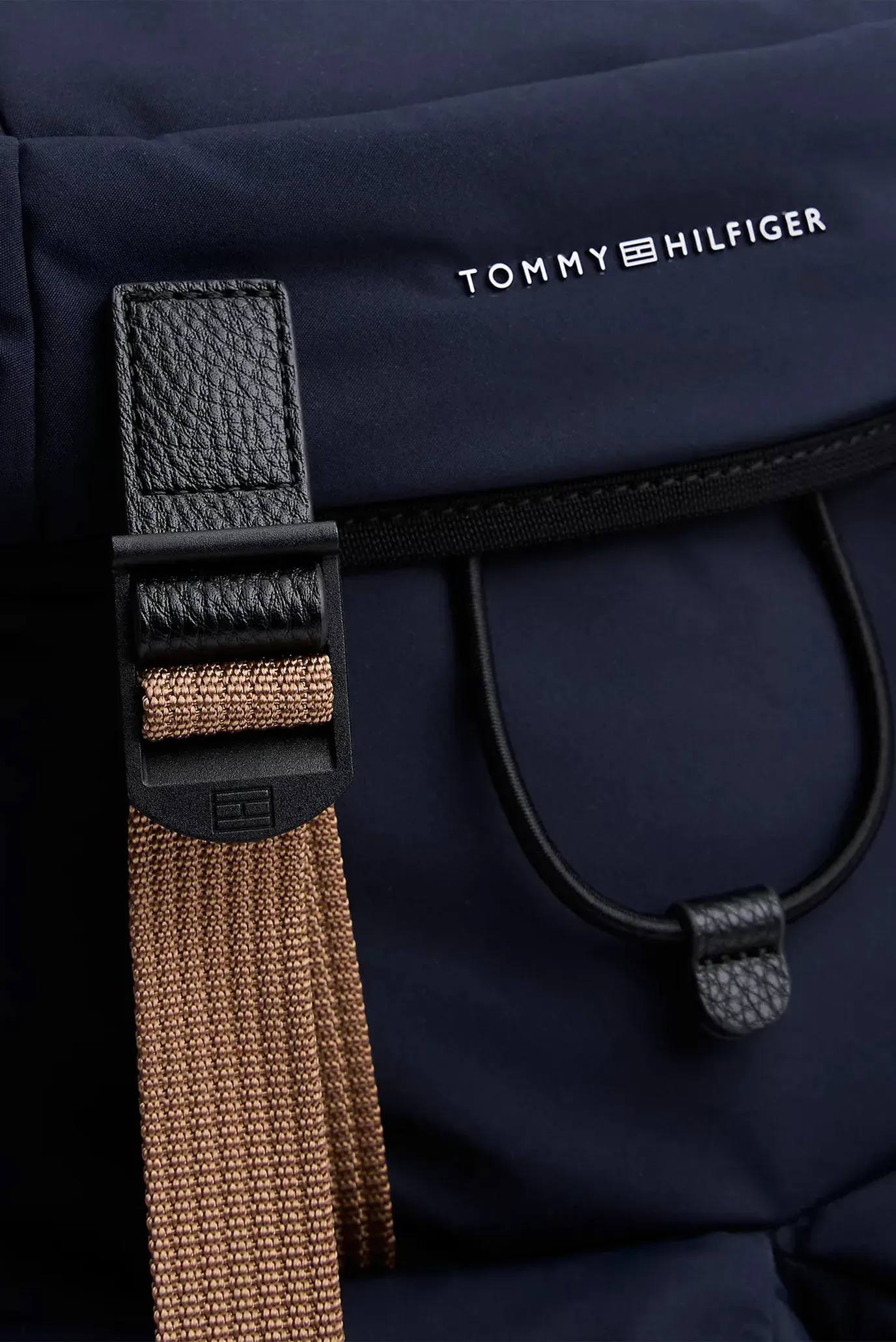 Ryukzak TH TRAVEL FLAP BACKPACK 5