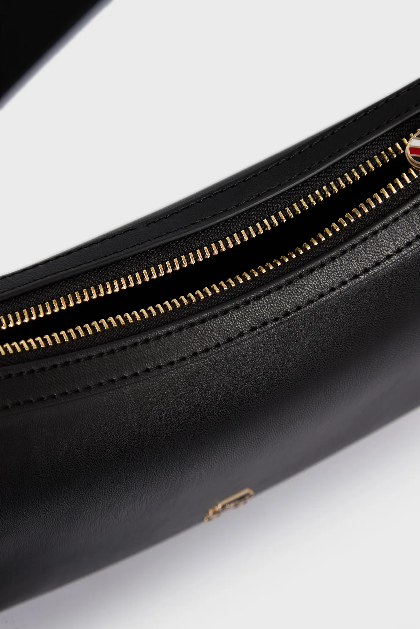 Sumka TH CHIC SHOULDER BAG CORP 5