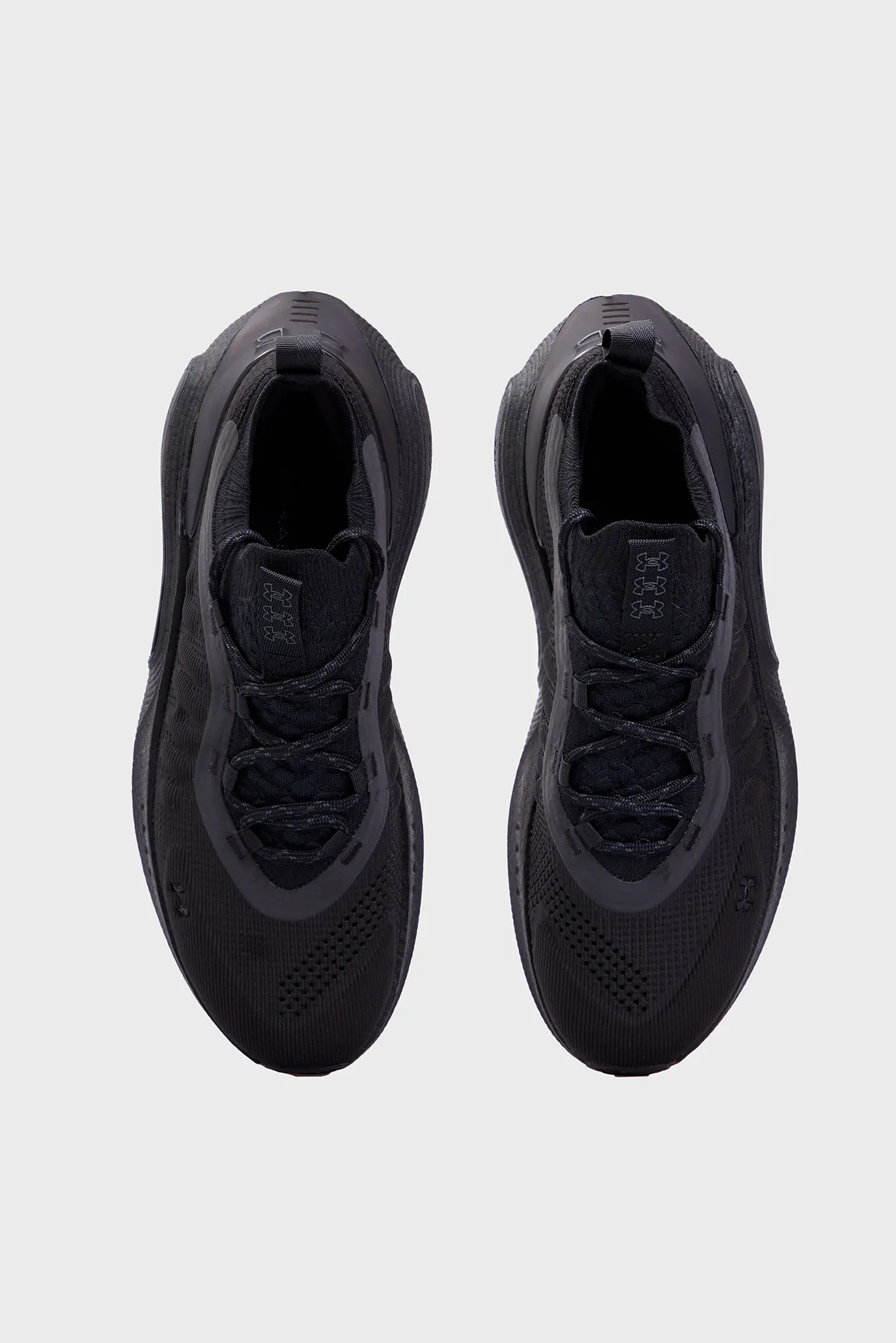 Krossovka UA Phantom 4 4