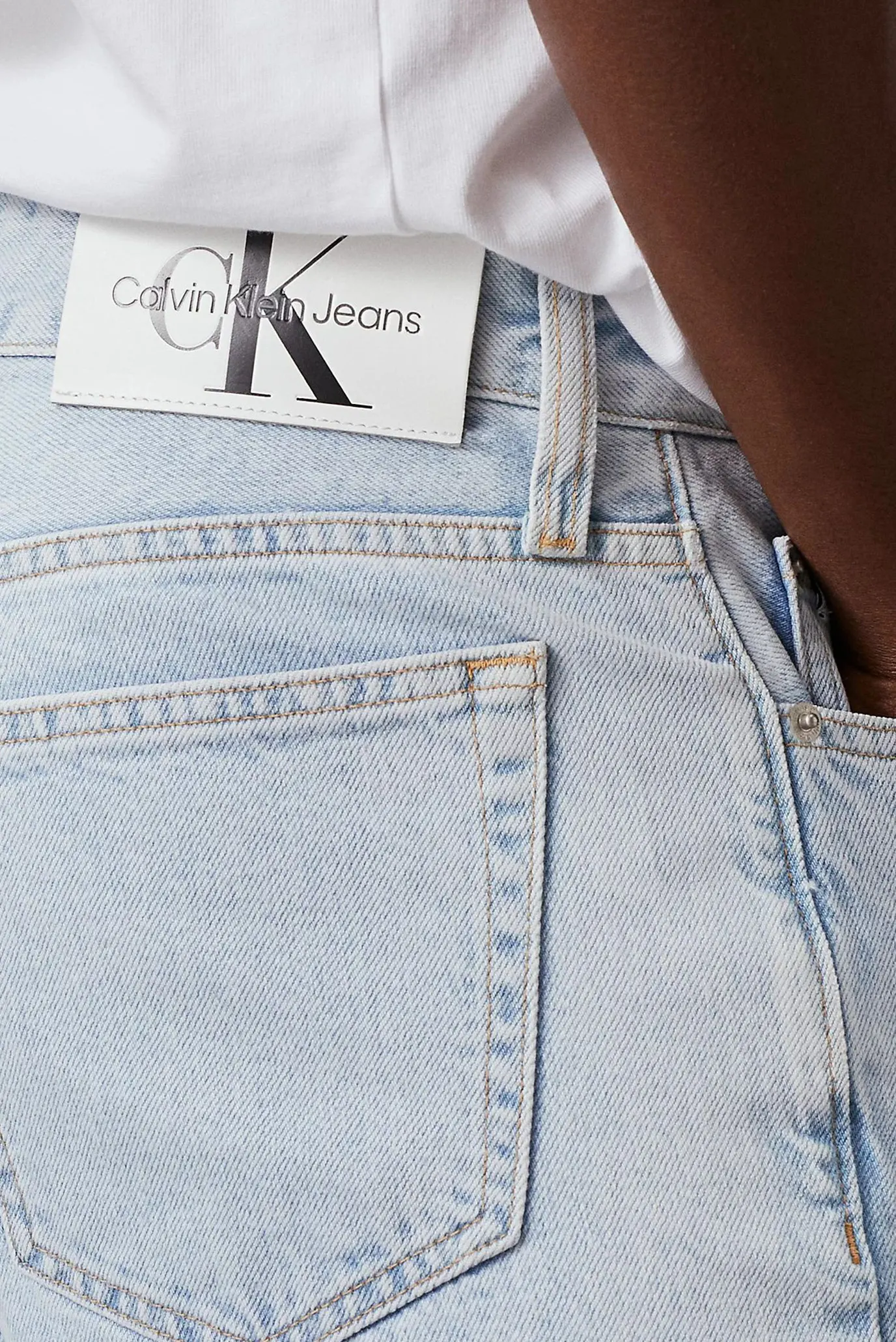 Джинсы REGULAR TAPER 4