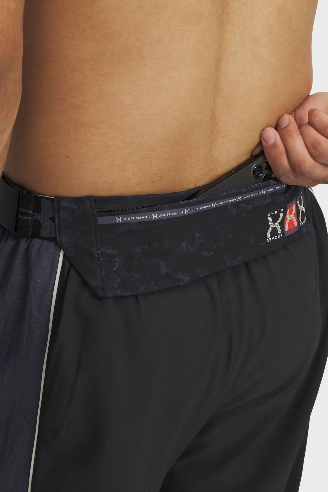 Bel sumkasi UA Launch Run Belt 2