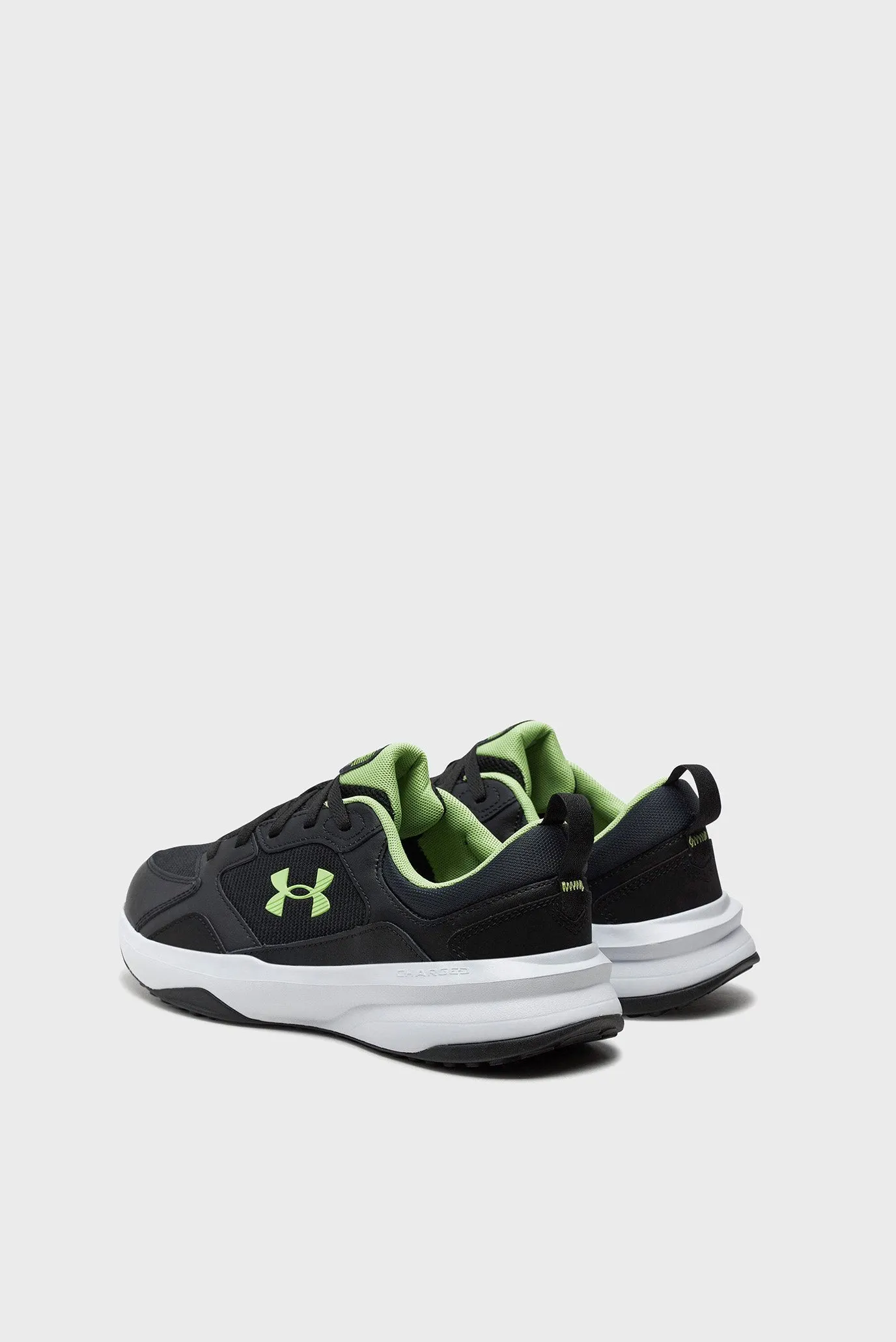 Krossovka UA Charged Edge 4