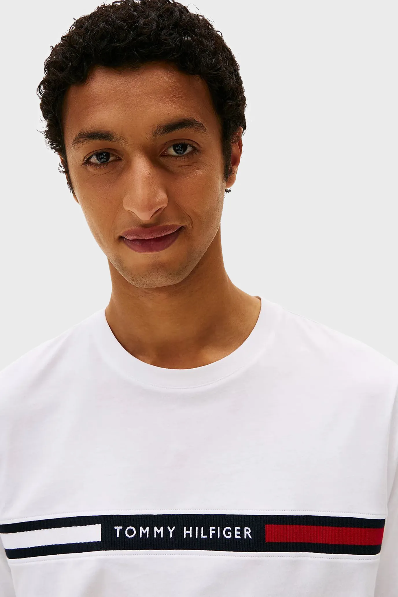 Футболка HILFIGER CHEST INSERT TEE 4