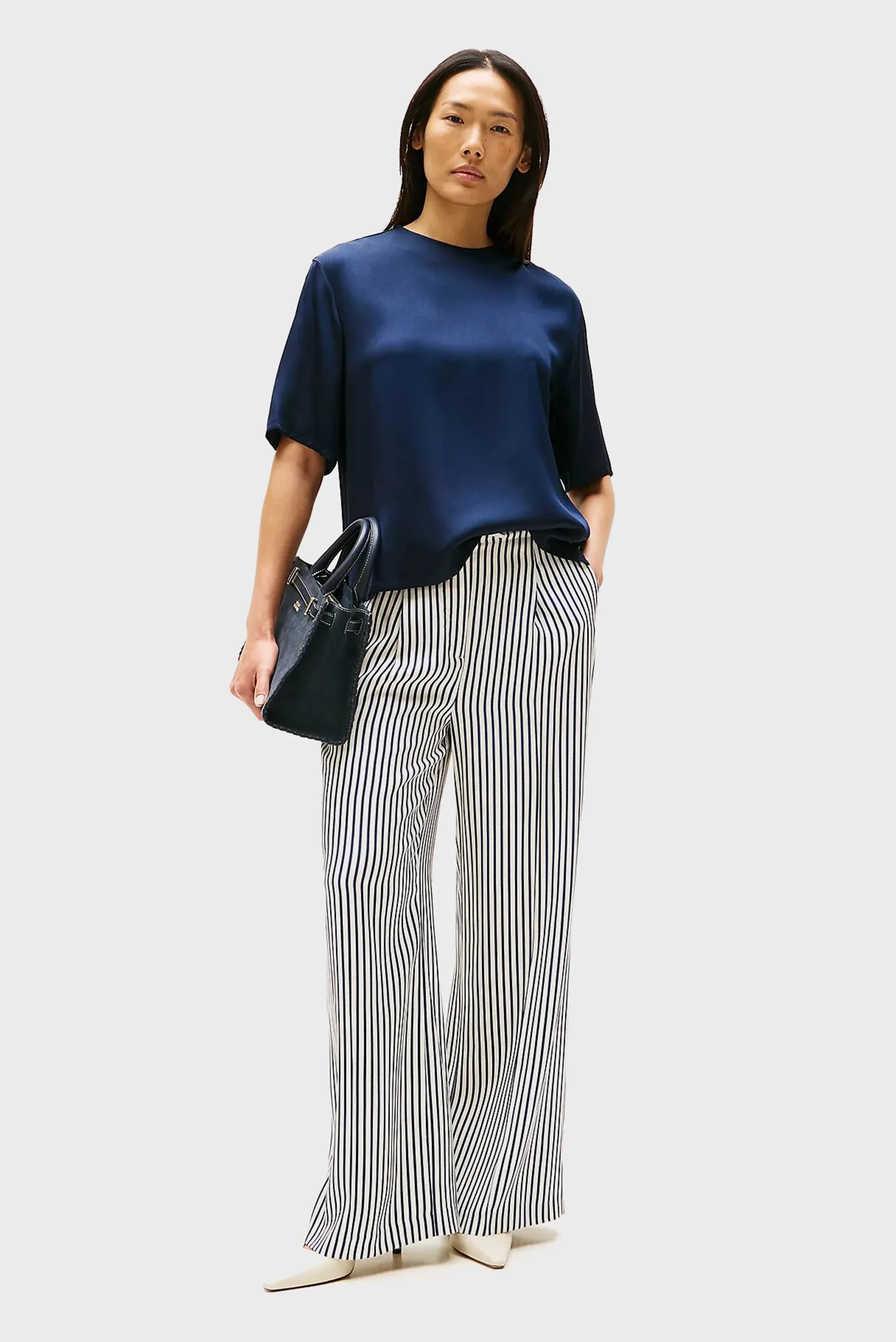 Bluzka SATEEN C-NECK RELAXED T-SHIRT 2