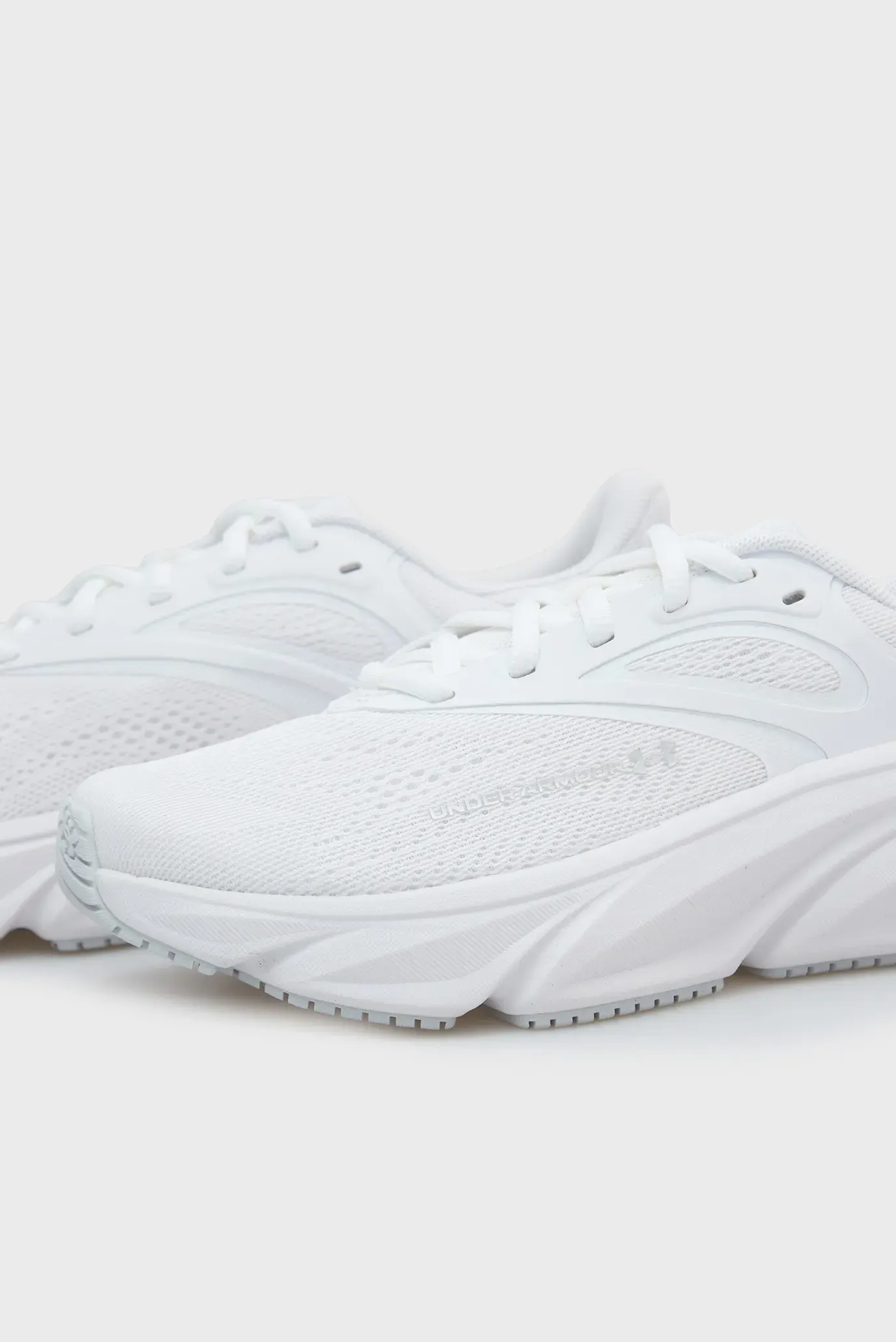 Кроссовки/UA W Rogue 6-WHT 2