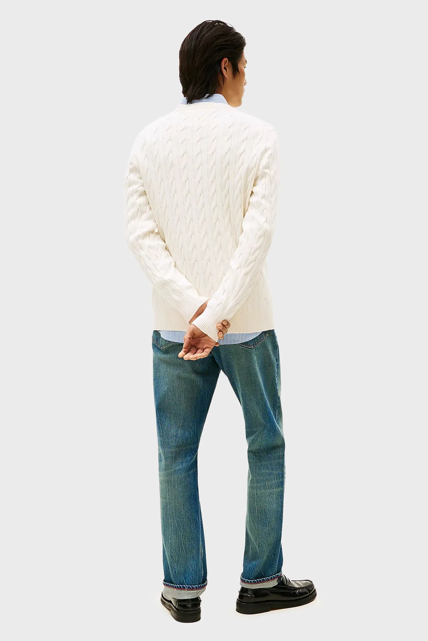 Sviter CLASSIC COTTON CABLE CREST CREW 3