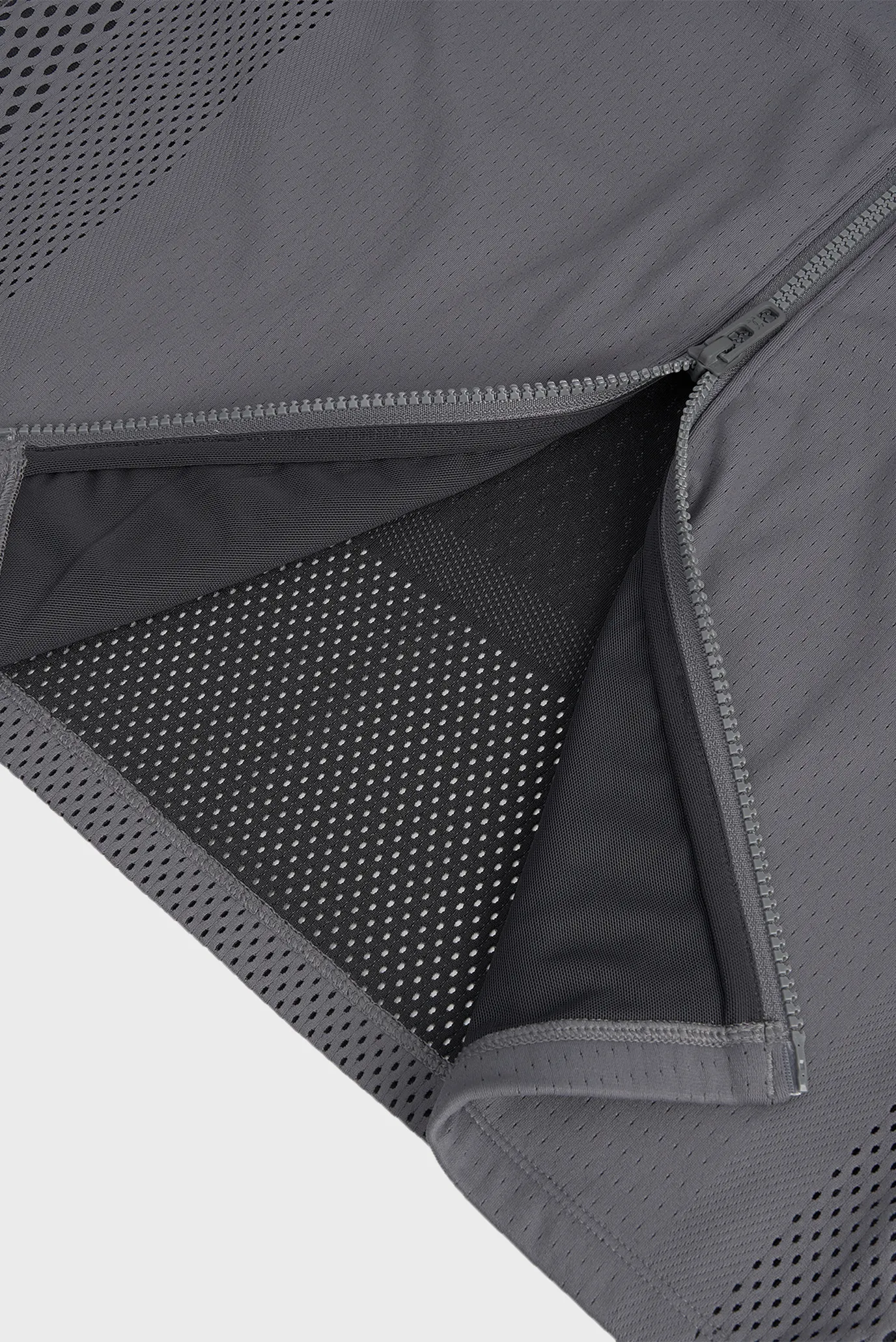 Ветровка UA Halo Engineered FZ 5