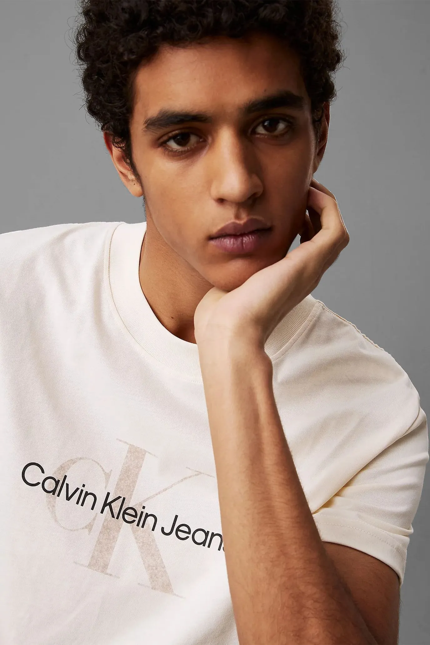 Футболка TEXTURED MONOLOGO TEE 4