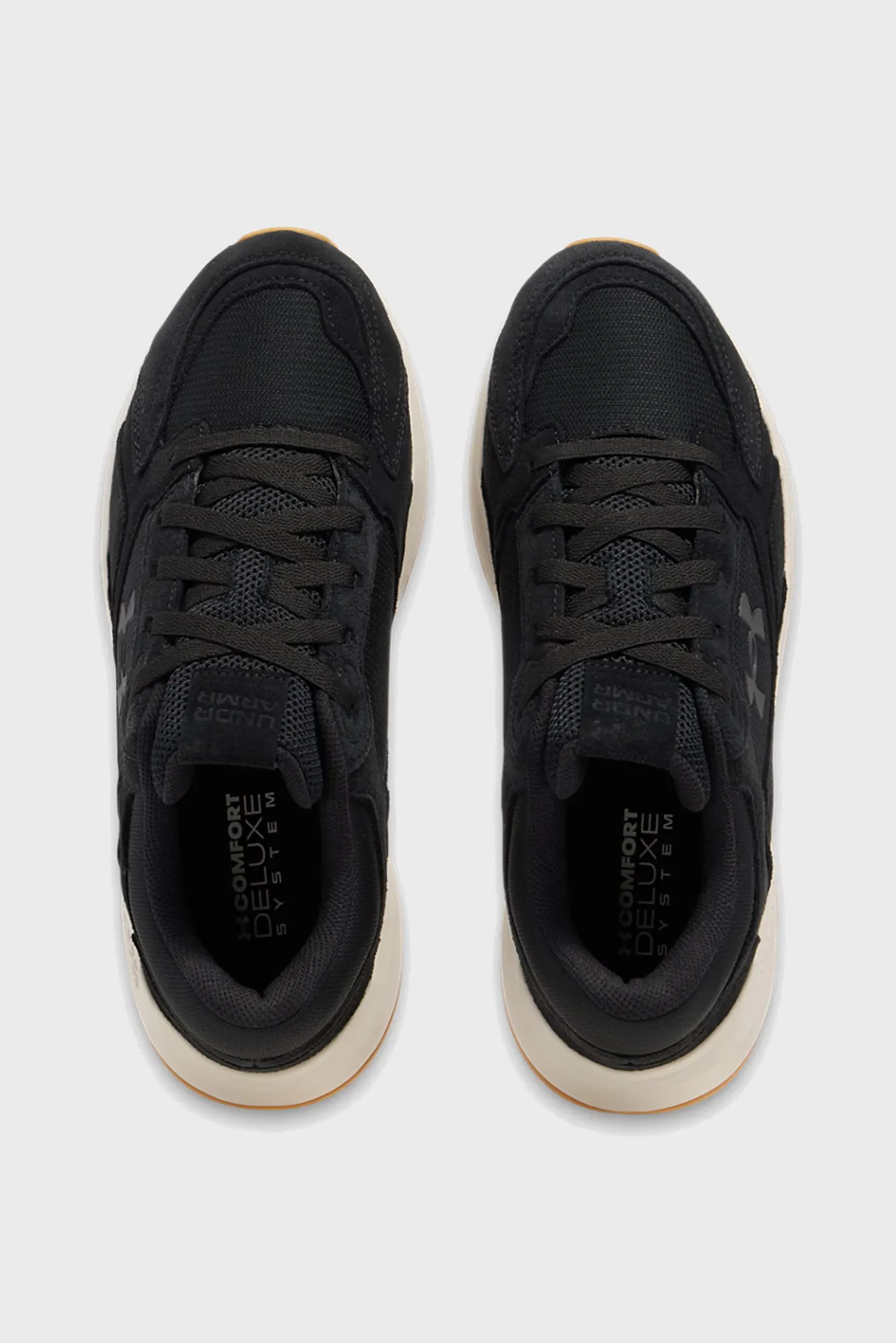 Krossovka UA Edge SUEDE 3