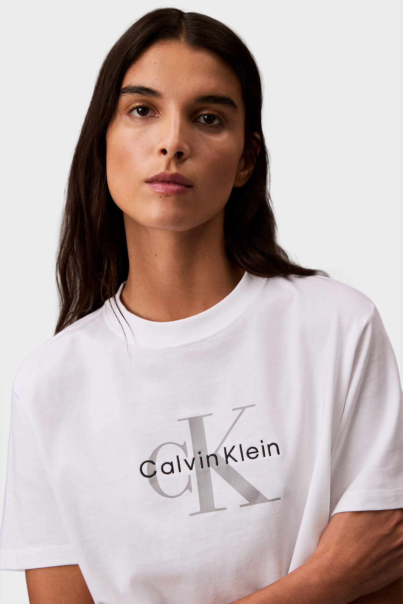 Футболка HERO SS CLASSIC MONOLOGO CN TEECalvin Klein Jeans Футболка HERO SS CLASSIC MONOLOGO CN TEE 4