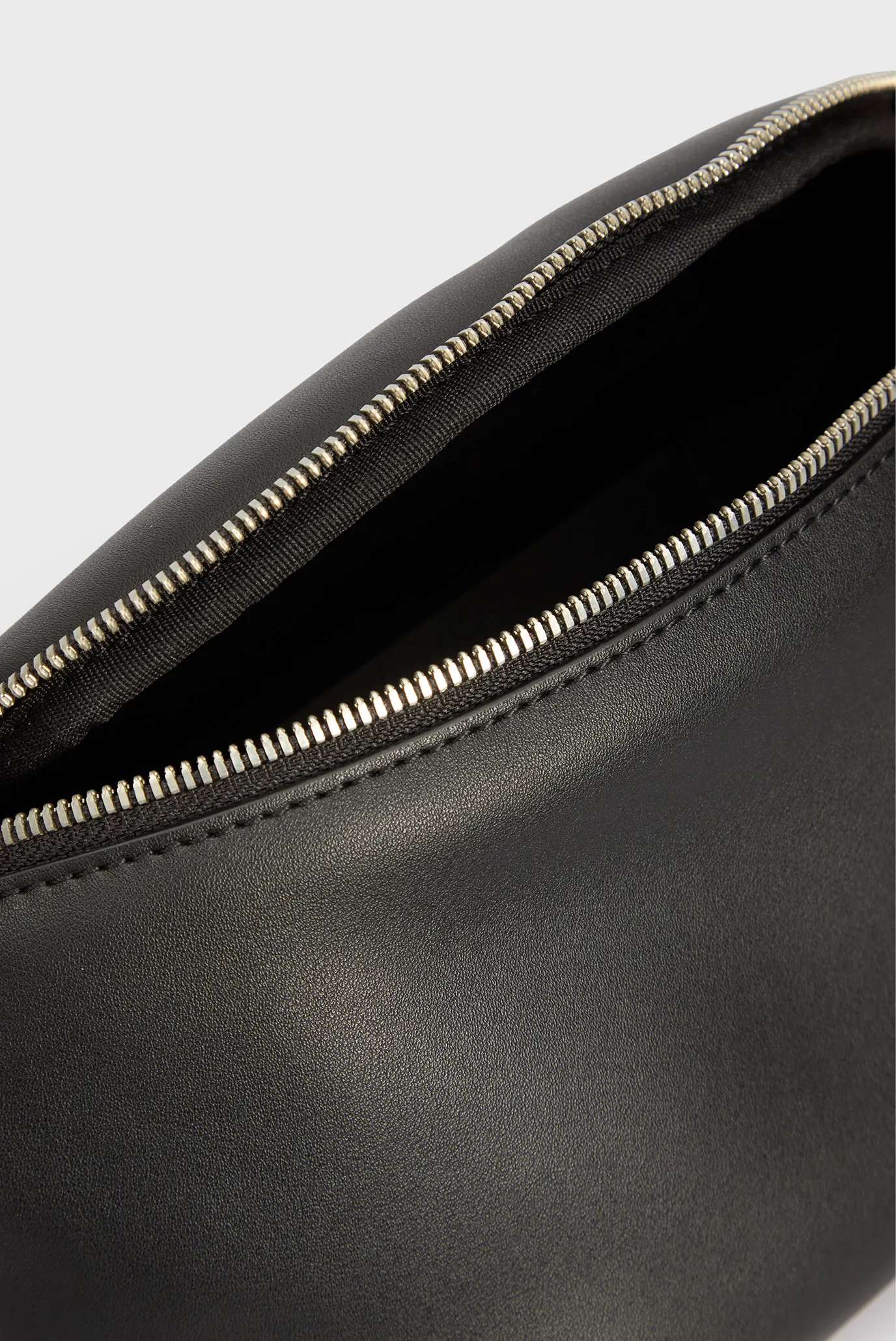 Sumka MONO LOGO WAISTBAG 38 5