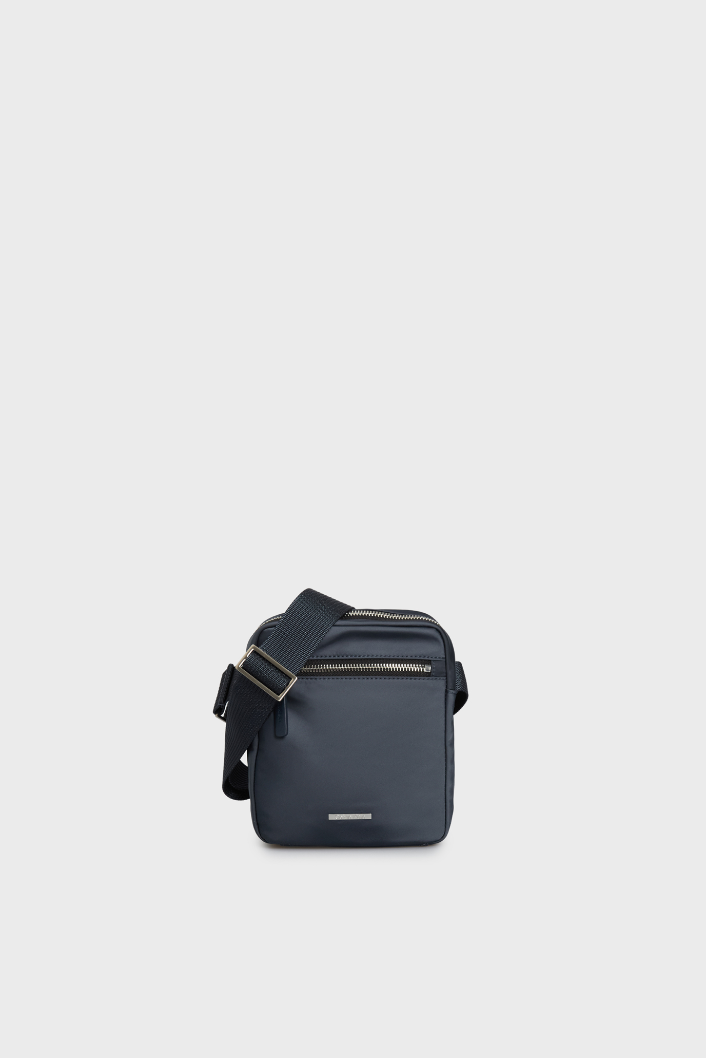 Sumka SLEEK NYLON REPORTER 1