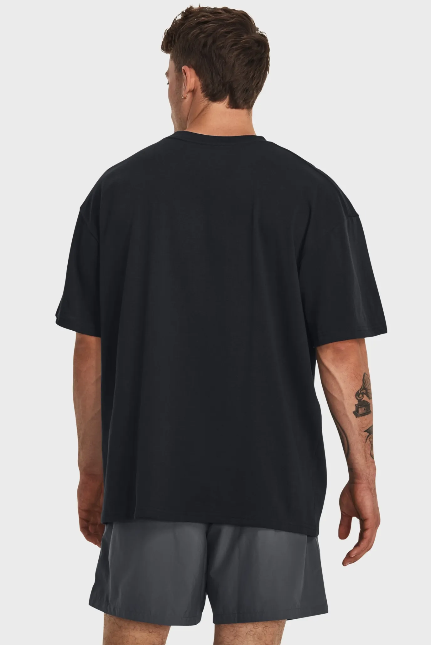 Футболка UA M's Oversized HVYWT SS 3