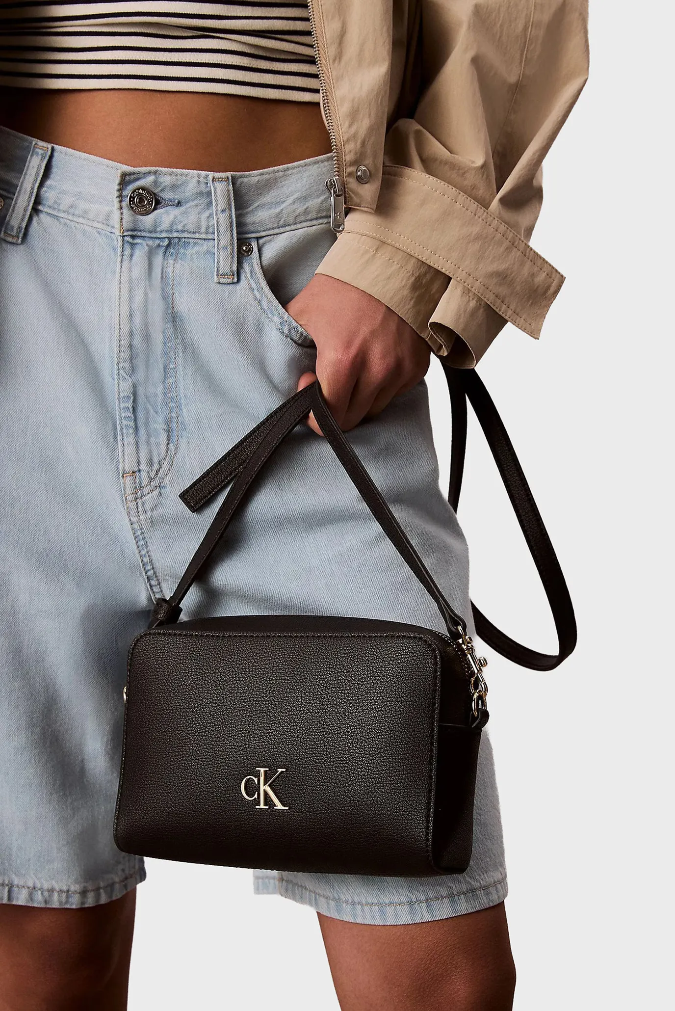 Sumka MINIMAL MONOGRAM CAMERA BAG 20 2