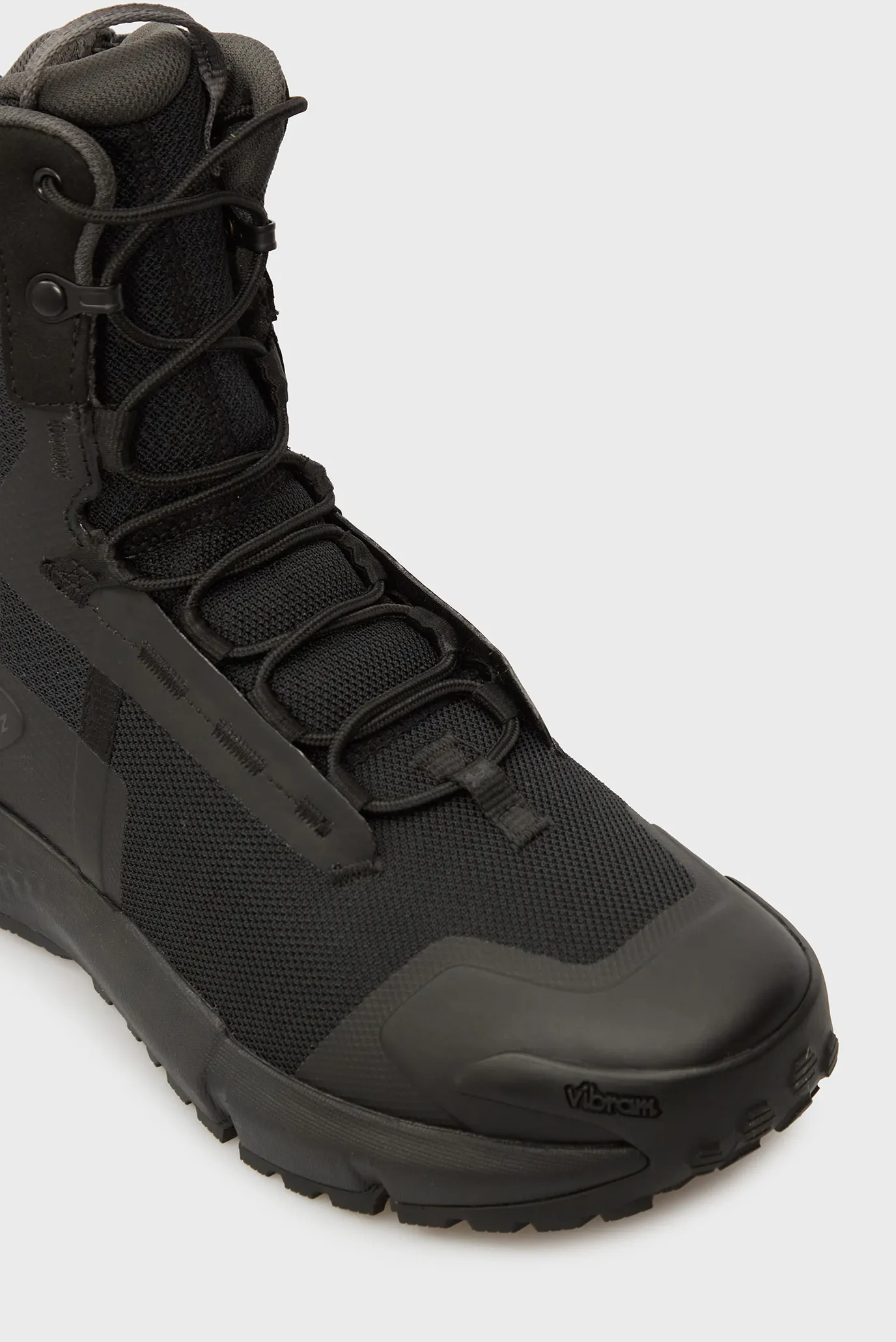 Кроссовки UA Charged Valsetz Zip 5