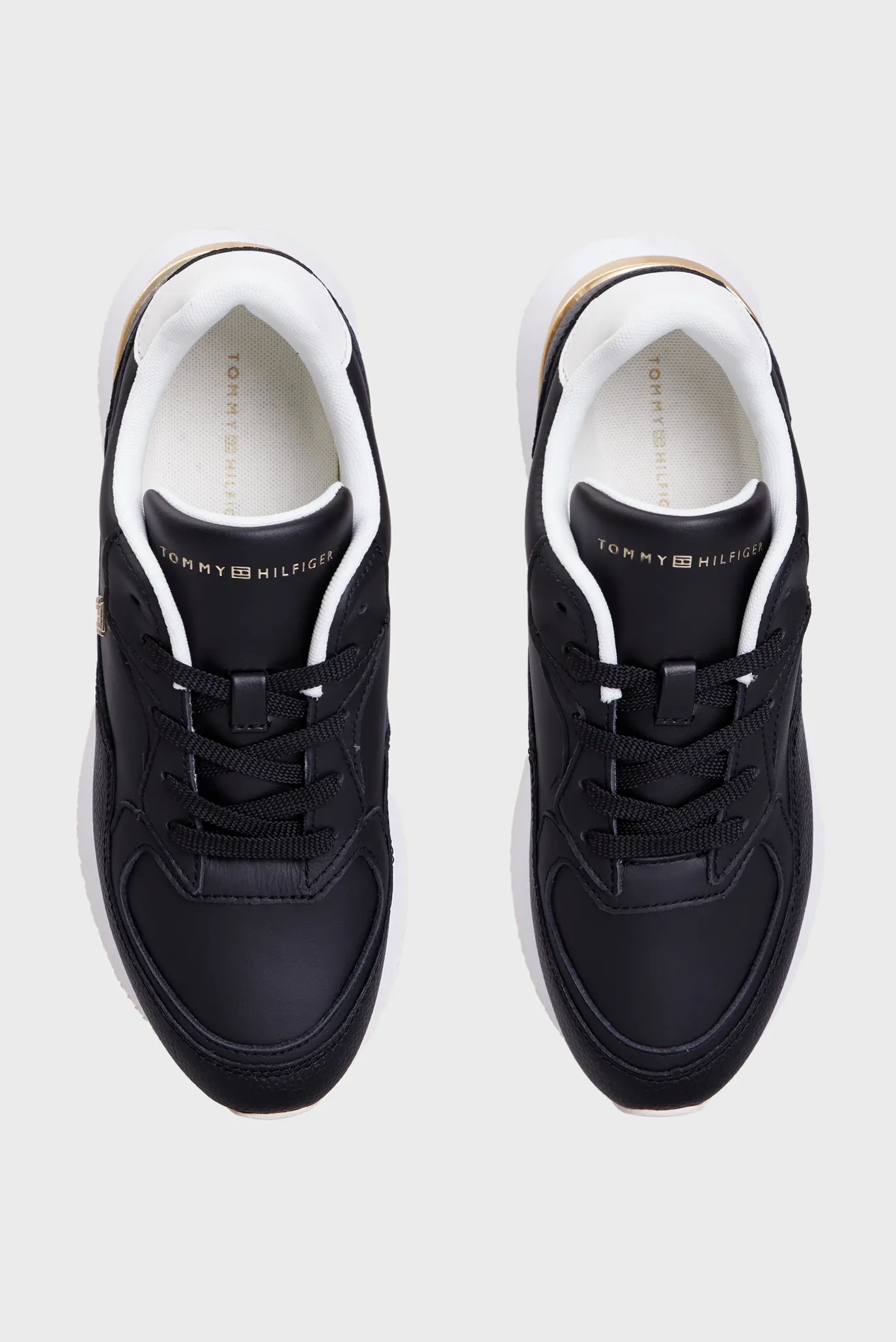 Krossovka CHIC CHUNKY RUNNER 4