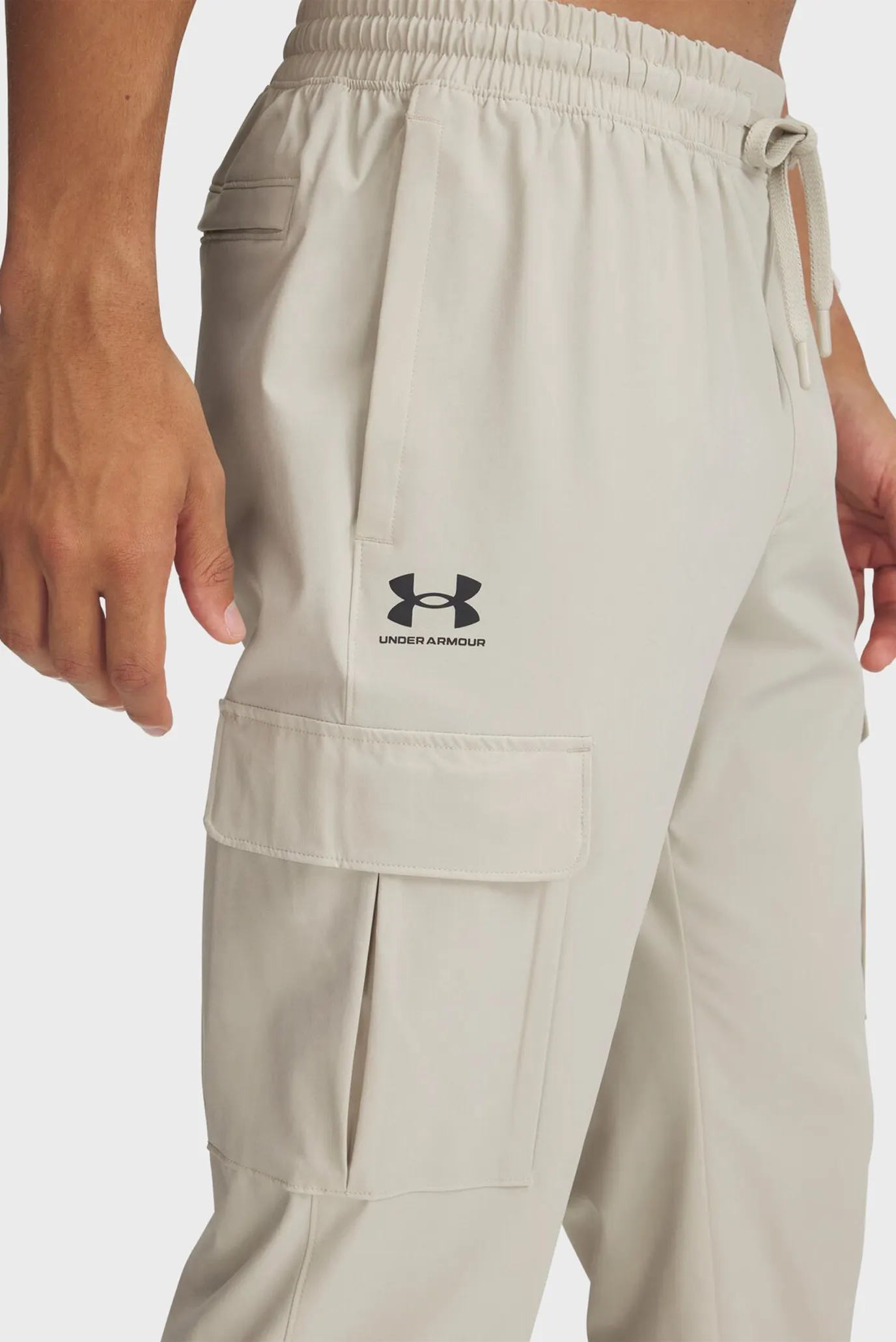 Штаны спортивные UA Vibe Woven Cargo Pants 4