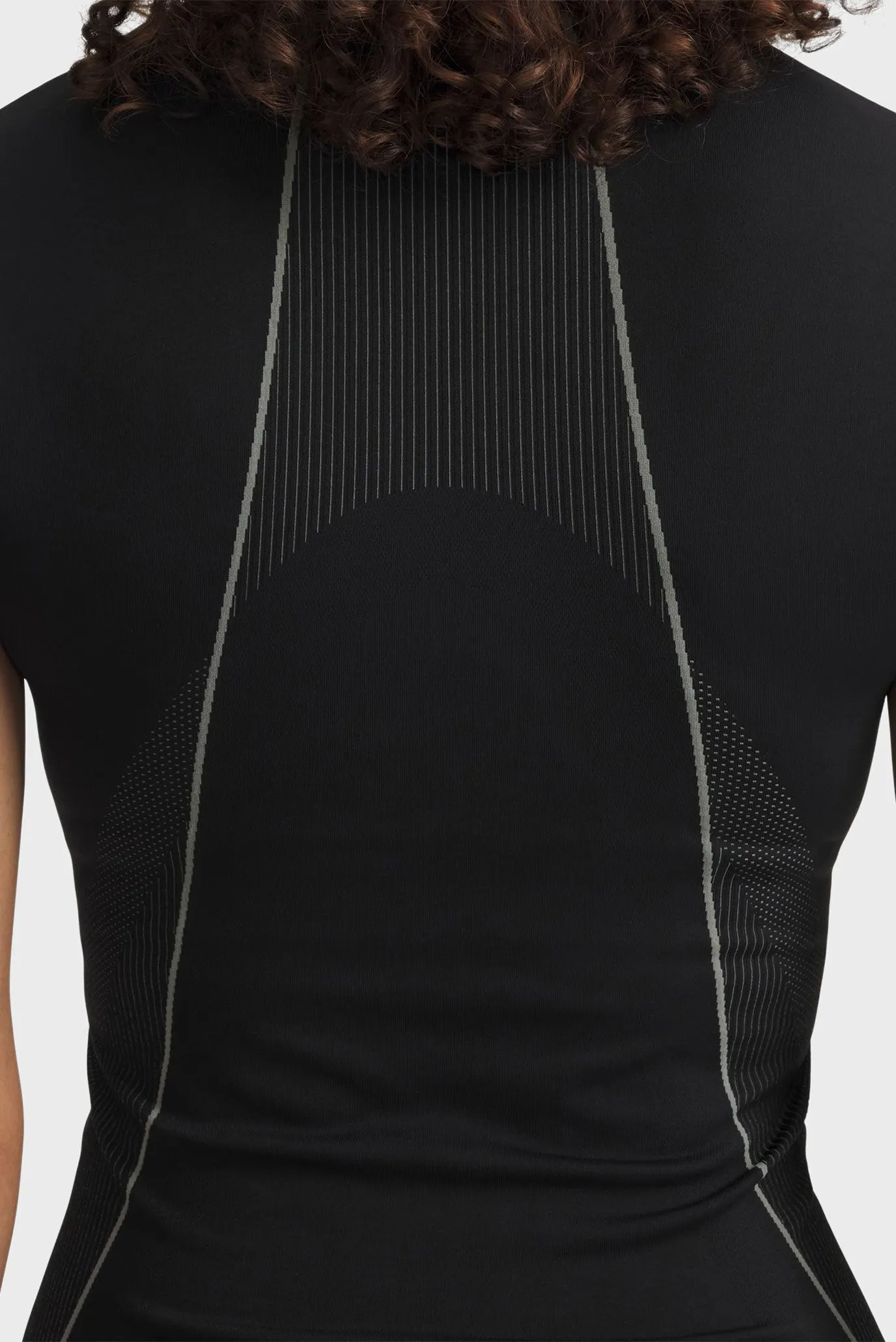 Футболка UA Vanish Seamless SS 3