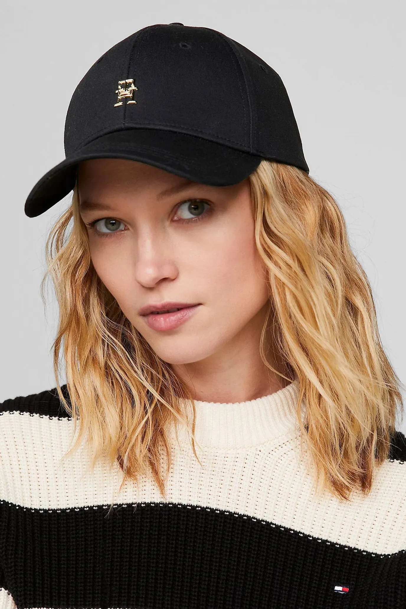 Kepka ESSENTIAL CHIC CAP 2