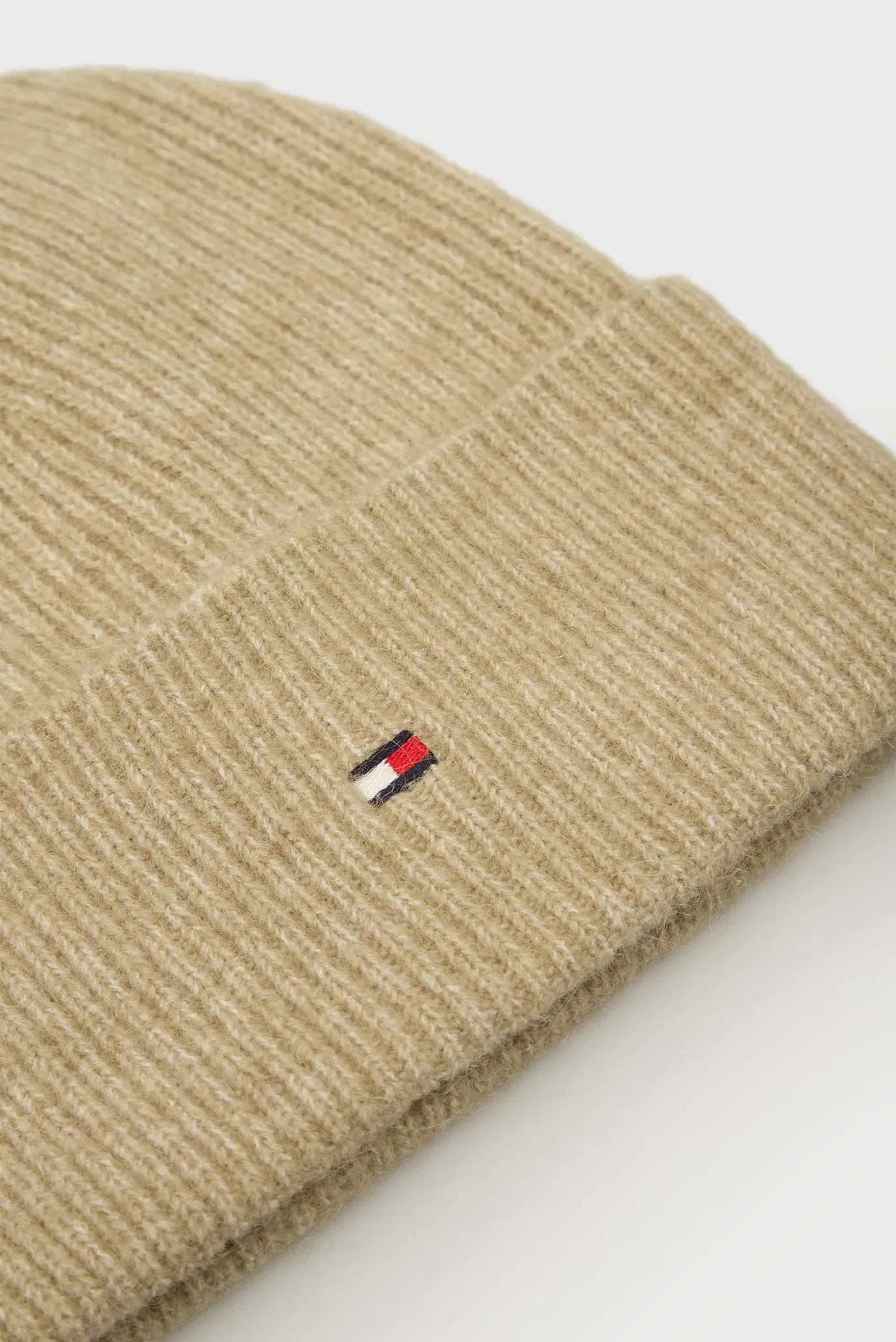 Шапка ESSENTIAL FLAG FUZZY BEANIE 3