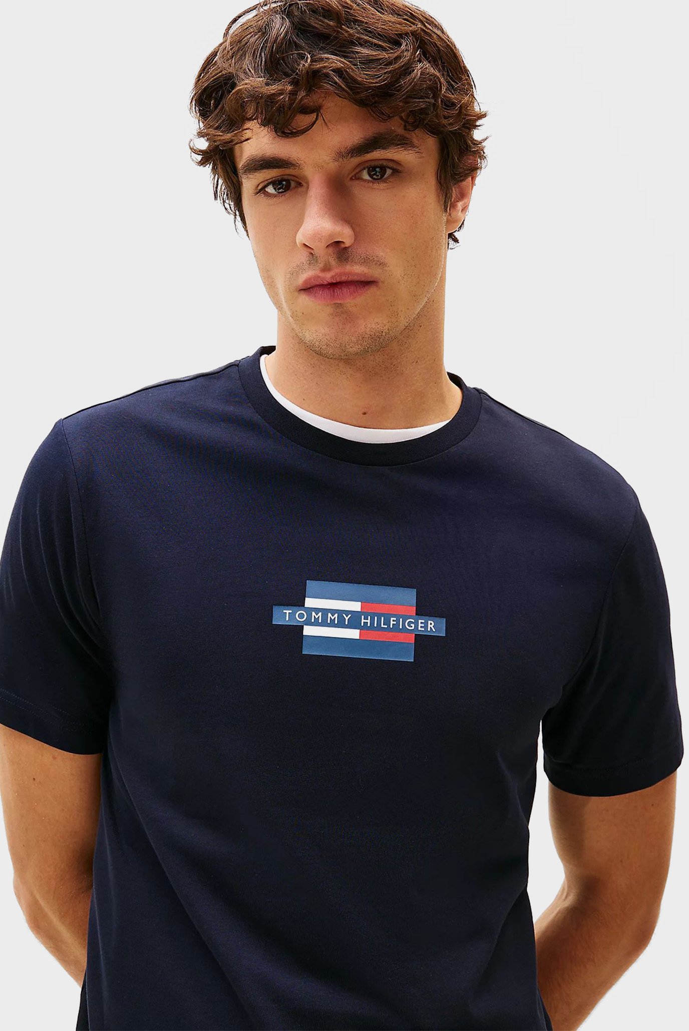 Футболка FLAG BOX TEETommy Hilfiger Футболка FLAG BOX TEE 4