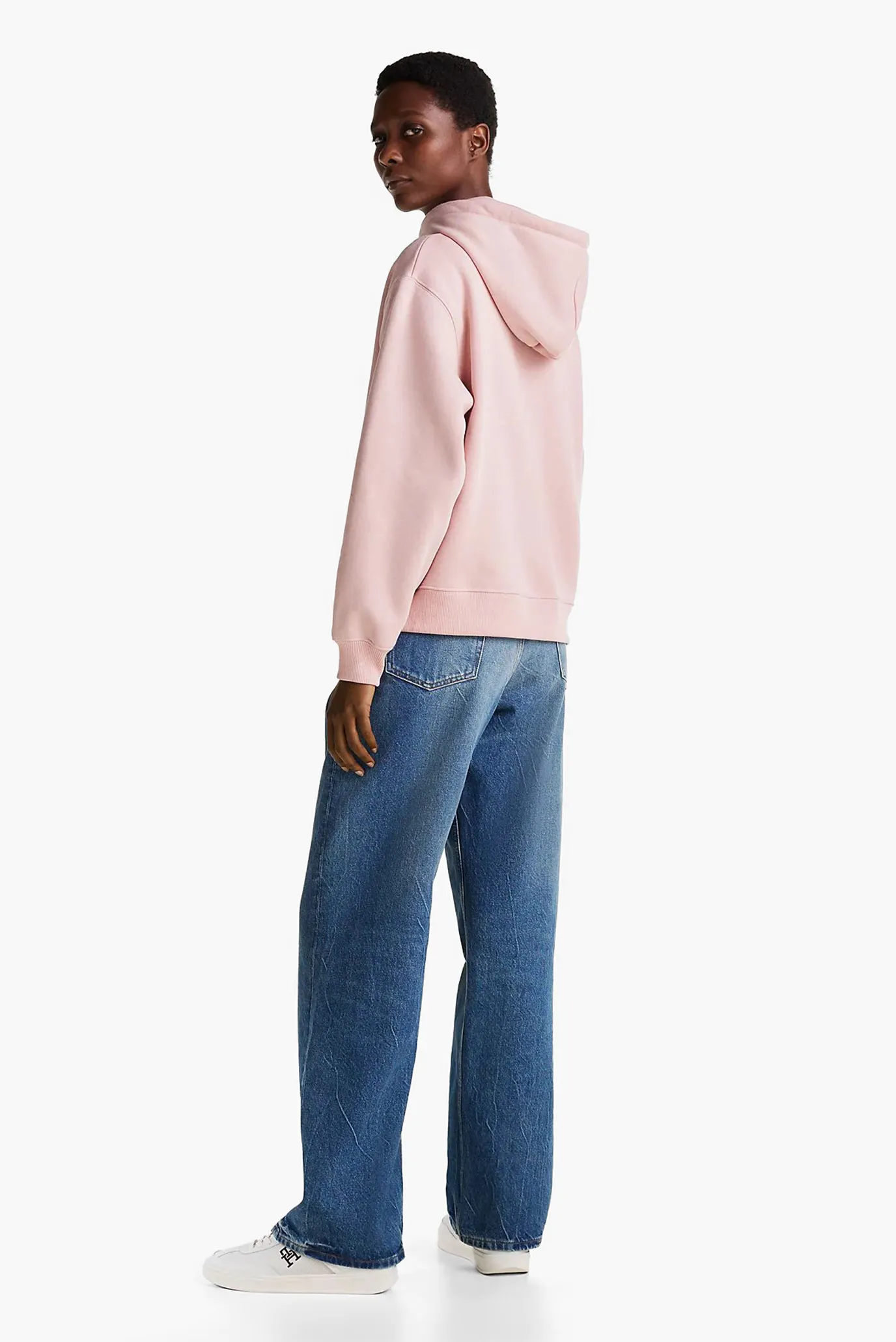 Hudi MDRN REG CORP LOGO HOODIE 3