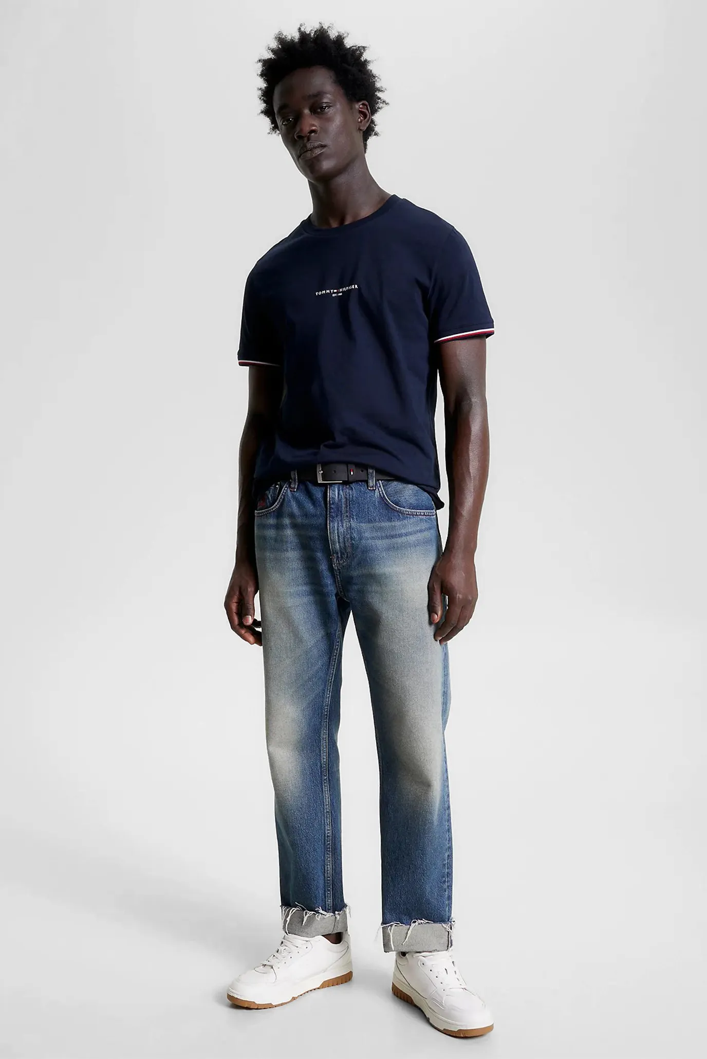 Futbolka/TOMMY LOGO TIPPED TEE 2