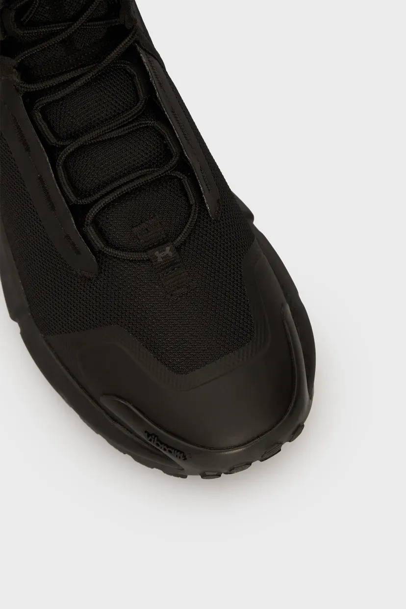 Ботинки UA Charged Valsetz Mid 4