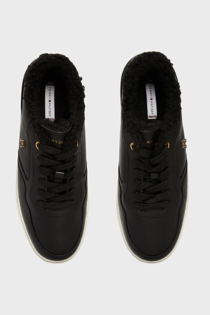 Krossovka ESSENTIAL PLATFORM SNEAKER FUR 4