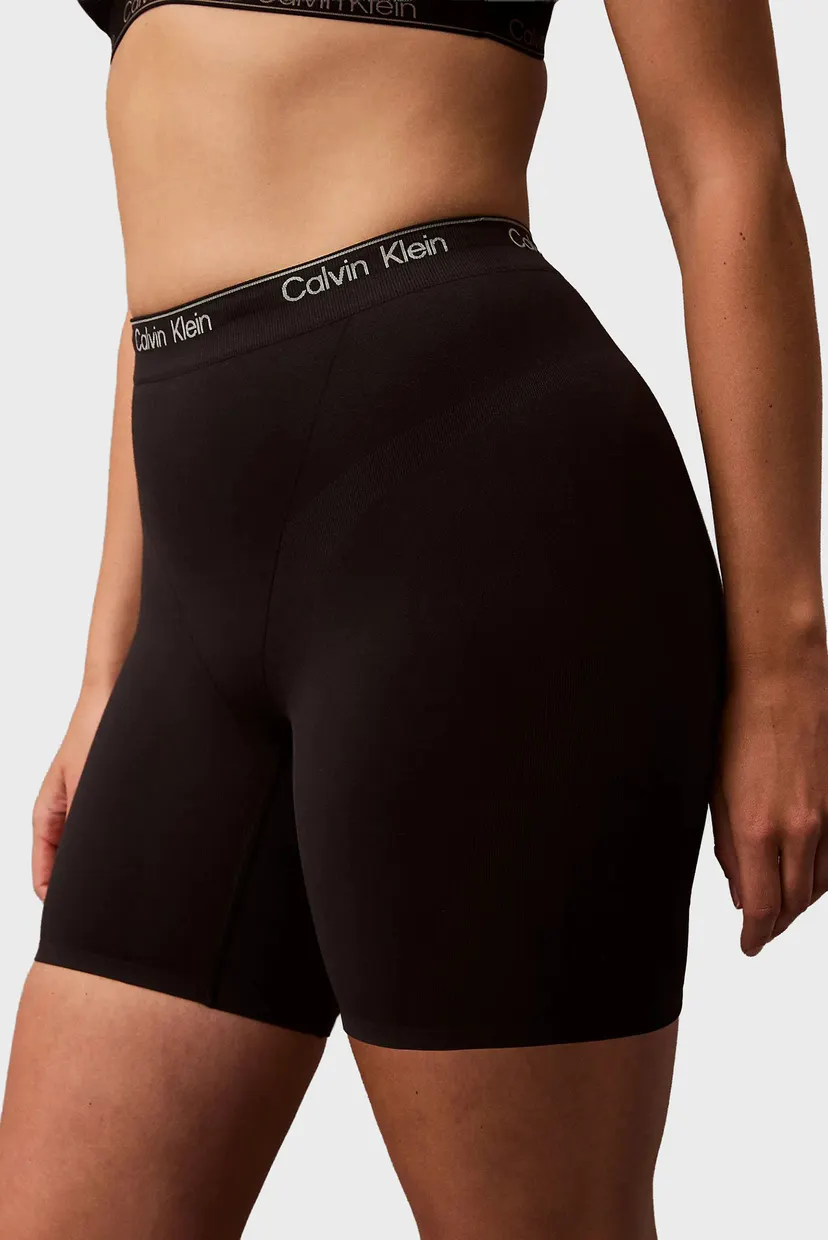 Trusik MID THIGH SHORT 5