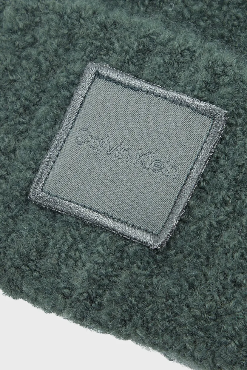 Shapka MODERN PATCH CHUNKY BEANIE 3