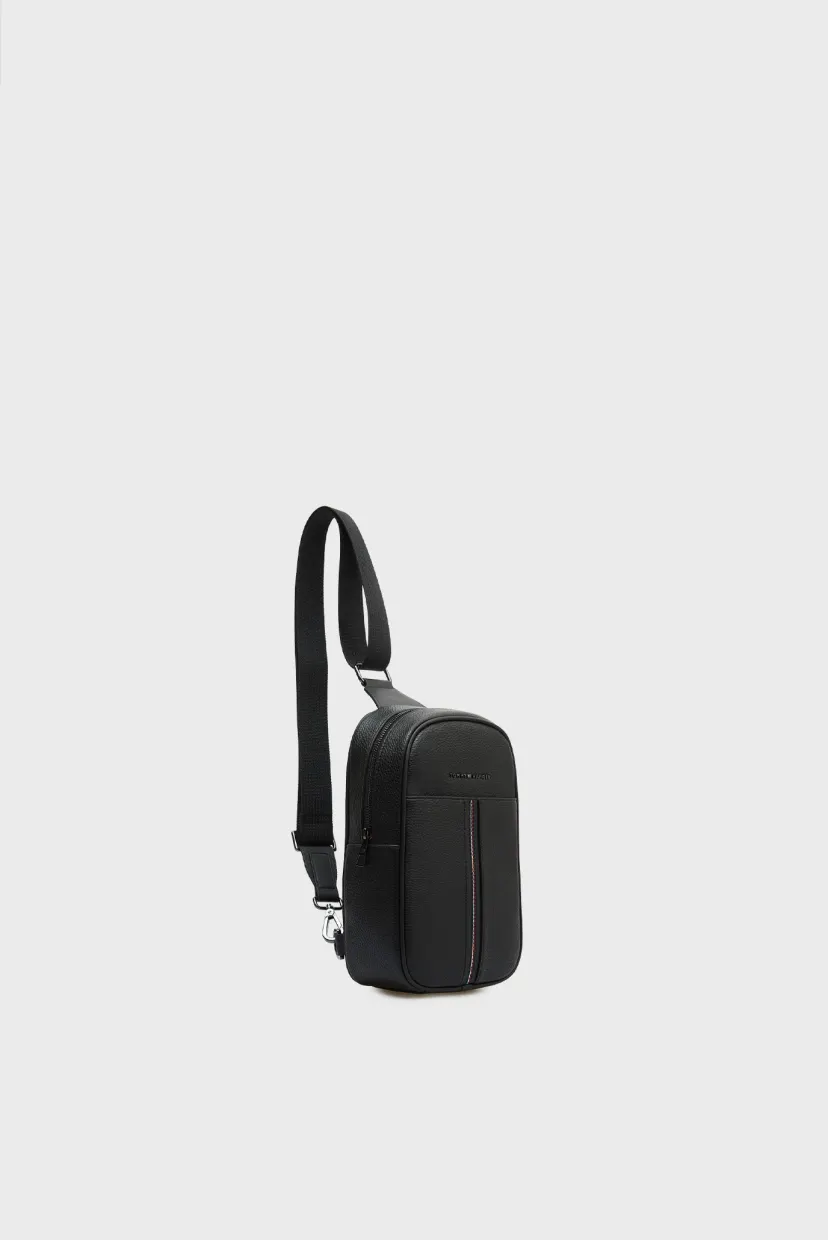 Sumka/TH CENTRAL SLINGPACK 3