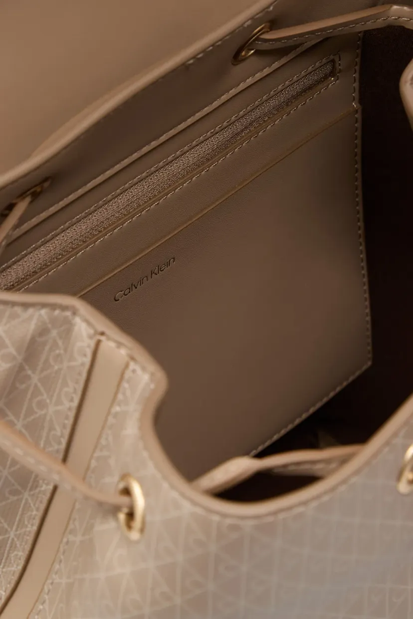 Ryukzak/EMBLEM AOP FLAP BACKPACK 5