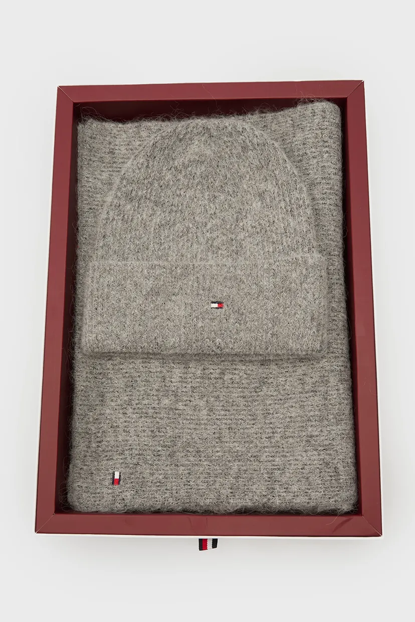 Подарочный набор ESSENTIAL FLAG FUZ BEAN SCARF GP 6